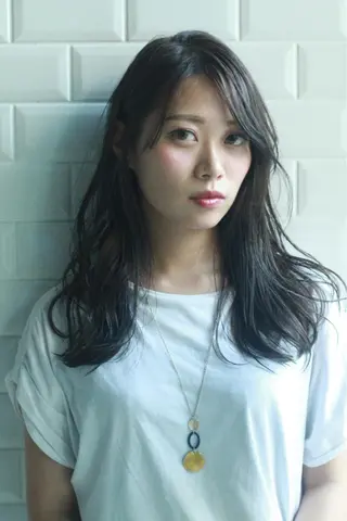 セミロング 丸茂 聖名のヘアスタイル