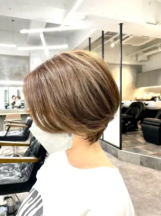 ショート カラー 色気レイヤー& ショートはお任せ🌟のヘアスタイル