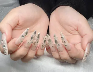 ネイル Lee Nailsのネイルデザイン