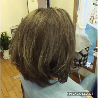 ミディアム セミロング カラー パーマ ヘアアレンジ 加藤 千秋のヘアスタイル