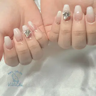 ネイル ViViChi 梨帆のネイルデザイン