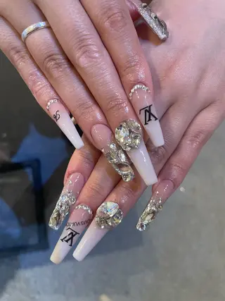 ネイル chatblanc ♡のネイルデザイン