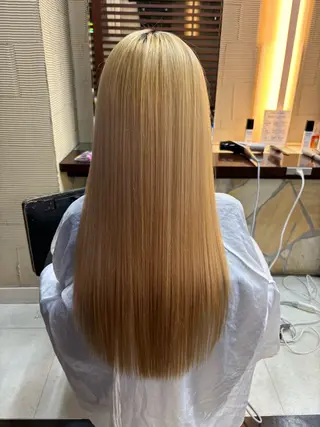 ロング アリヤマ メイカのヘアスタイル