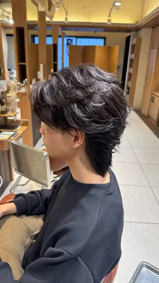 ショート カラー パーマ ヘアアレンジ メンズ 新宿のパーマ職人/ メンズパーマ/石見のヘアスタイル
