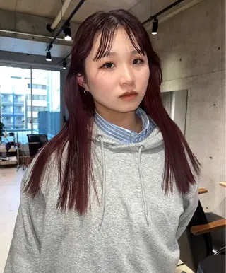 カラー sliver ・siki /YUIのヘアスタイル