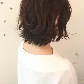 ミディアム 市川 千夏のヘアスタイル