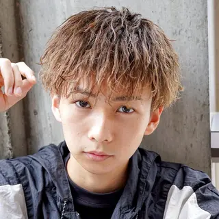 パーマ メンズ SALOWIN新宿三丁目所属・新宿/新宿三丁目 骨格似合わせ梶原のヘアスタイル