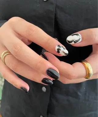 ネイル kiii.__ ✴︎*のネイルデザイン