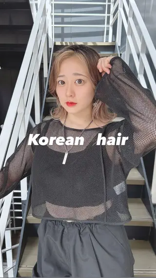 ミディアム 韓国🇰🇷レイヤー カットオリーブカラーのヘアスタイル