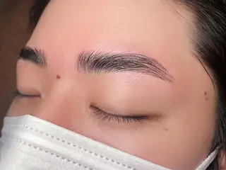 メンズ アイブロウ 山本joieange 心斎橋店のマツエク・マツパデザイン