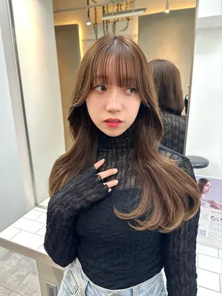 セミロング カラー ミディアムレイヤー 添田晃基のヘアスタイル