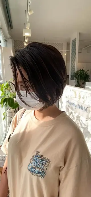 ショート カラー 饒平名 知也のヘアスタイル