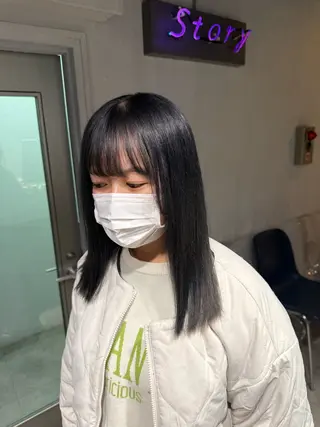 セミロング カラー NANAMI🩵 大人可愛い韓国ヘアのヘアスタイル