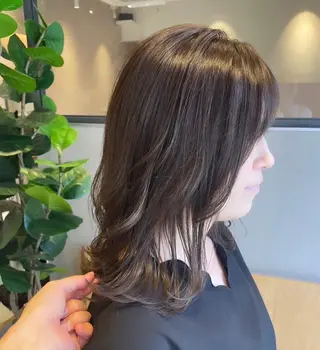 セミロング カラー 城間 晴人のヘアスタイル