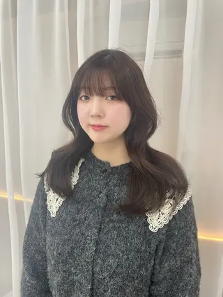 セミロング Miu/韓国ヘア/ レイヤーカットのヘアスタイル