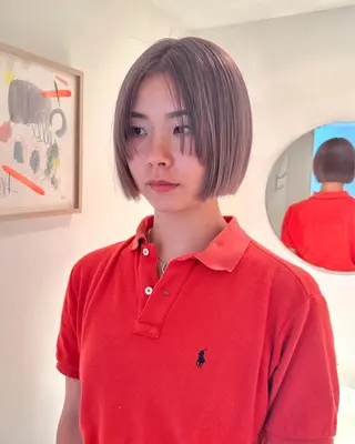 ショート カラー 磯　亜由香🌼 ブリーチ/ボブカットのヘアスタイル