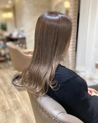 ロング 山﨑 千尋のヘアスタイル