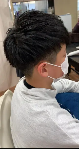 メンズ フリーランス理美容師 いさかのヘアスタイル