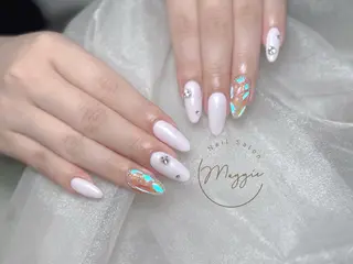 ネイル Maggie Nail🦩のネイルデザイン
