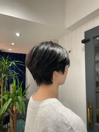ショート レイヤー♡ 石川優奈のヘアスタイル