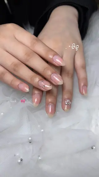 ネイル 𝑬𝑹𝑰𝑲𝑨 𓂃🎀𓈒𓏸のネイルデザイン