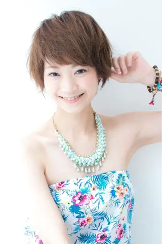 ショート カラー 内藤 達也のヘアスタイル