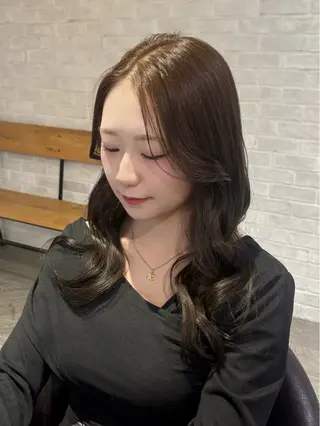 ロング 𝐚𝐲𝐚𝐧𝐚 艶カラー.⋆𝜗𝜚のヘアスタイル