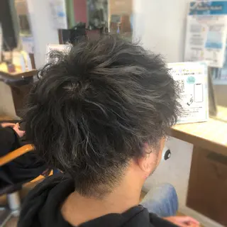 ショート カラー パーマ メンズ うねり・パサつき改善 山本翔大✨️のヘアスタイル