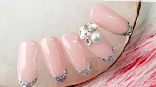 ミディアム ネイル フィルイン・深爪矯正 長さ出し🎀のネイルデザイン