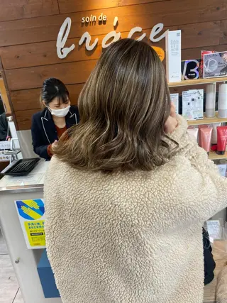 ミディアム カラー パーマ ヘアアレンジ マツエク・マツパ インナー×縮毛矯正 ピンクカラー澤井里菜のヘアスタイル