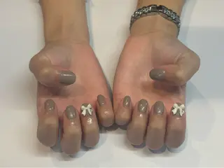 ネイル 関野 彩加のネイルデザイン