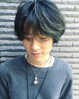 ショート カラー メンズ 山口 悟のヘアスタイル