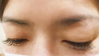 マツエク・マツパ désirbeaux 瀬崎の眉毛・アイブロウイメージ