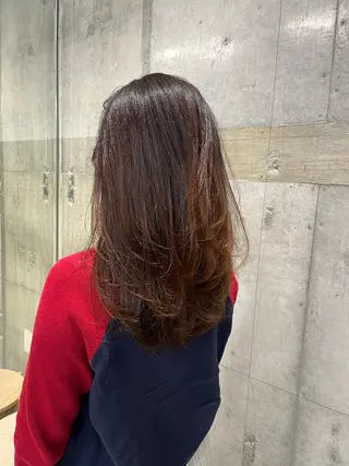 ロング 瑠己杏 :ボブ/ ハイトーンワンカラーのヘアスタイル