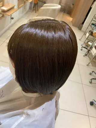 ショート _WHITE Renのヘアスタイル