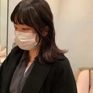 セミロング SAKINO. ベージュカラーのヘアスタイル