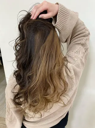 カラー SALOWIN栄 高須大貴のヘアスタイル