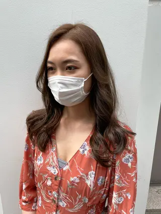 セミロング カラー 天野 瑠真のヘアスタイル