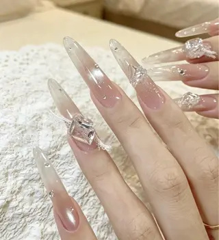 ネイル D-BEAUTY Nailsalonのネイルデザイン