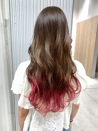 ロング カラー ヘアアレンジ yuka .のヘアスタイル