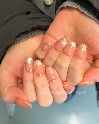 ミディアム アトリエAIHA★ フィルイン推奨サロンのネイルデザイン
