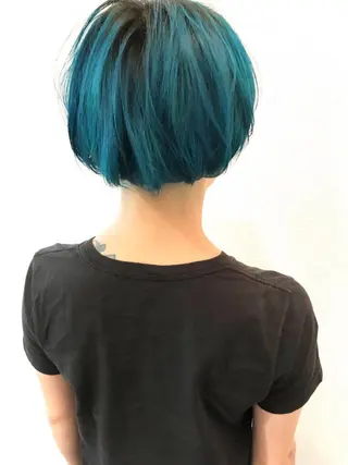 ショート カラー 平川 友希子のヘアスタイル
