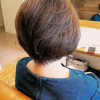 ショート 井上 真利のヘアスタイル