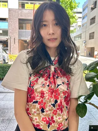 ミディアム パーマ APPiiS 柳田 葵のヘアスタイル