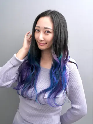 ロング カラー 推し活専用 【派手髪】飯野ゆかりのヘアスタイル