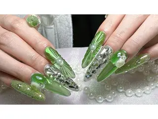 ショート 荒井 由佳のネイルデザイン