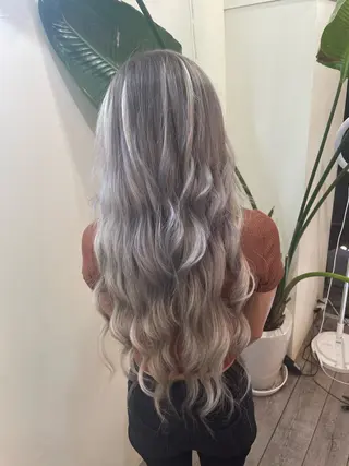 ロング カラー WEST OLAND加藤圭介のヘアスタイル