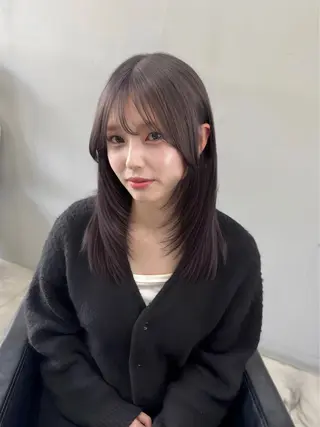 セミロング 🩶ブリーチ/ レイヤー🩶フミカのヘアスタイル