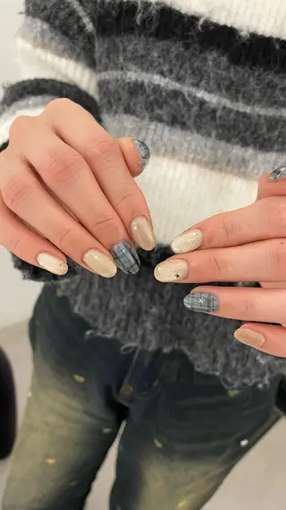 ネイル shiro Totalo   Beauty Salon所属・Shiro 佐鳴台店 IZUMIのネイルデザイン