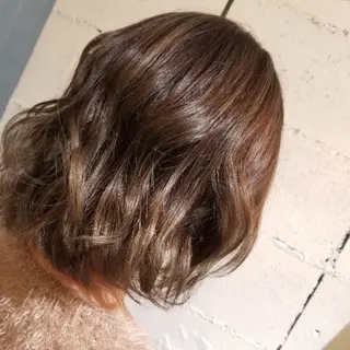 カラー ショート SAKURA (サクラ)のヘアスタイル